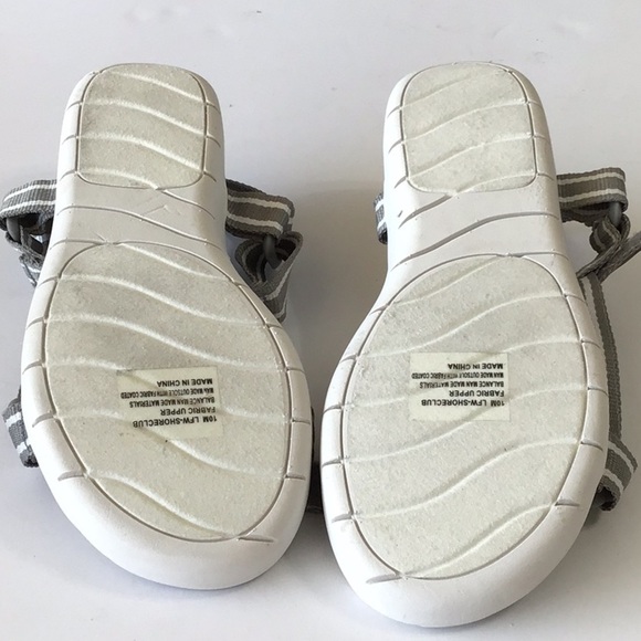 London fog comfy strap he shoe sandal Sz 10 MWhite and gray NWT - Picture 3 of 3